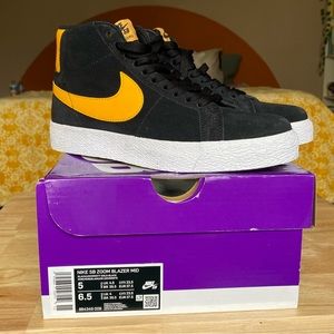 Nike SB Zoom Blazer Mid